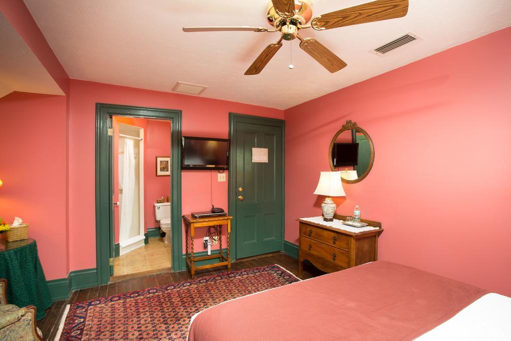 Spencer House Inn Saint Marys Habitación foto
