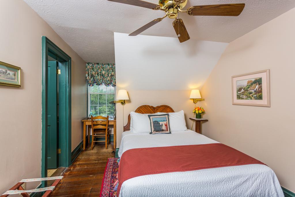 Spencer House Inn Saint Marys Habitación foto